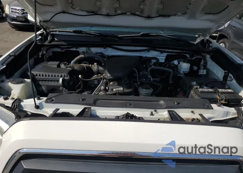 2021 Toyota Tacoma Access Cab z USA, uszkodzony, nr VIN 3TYRX5GN7MT008637